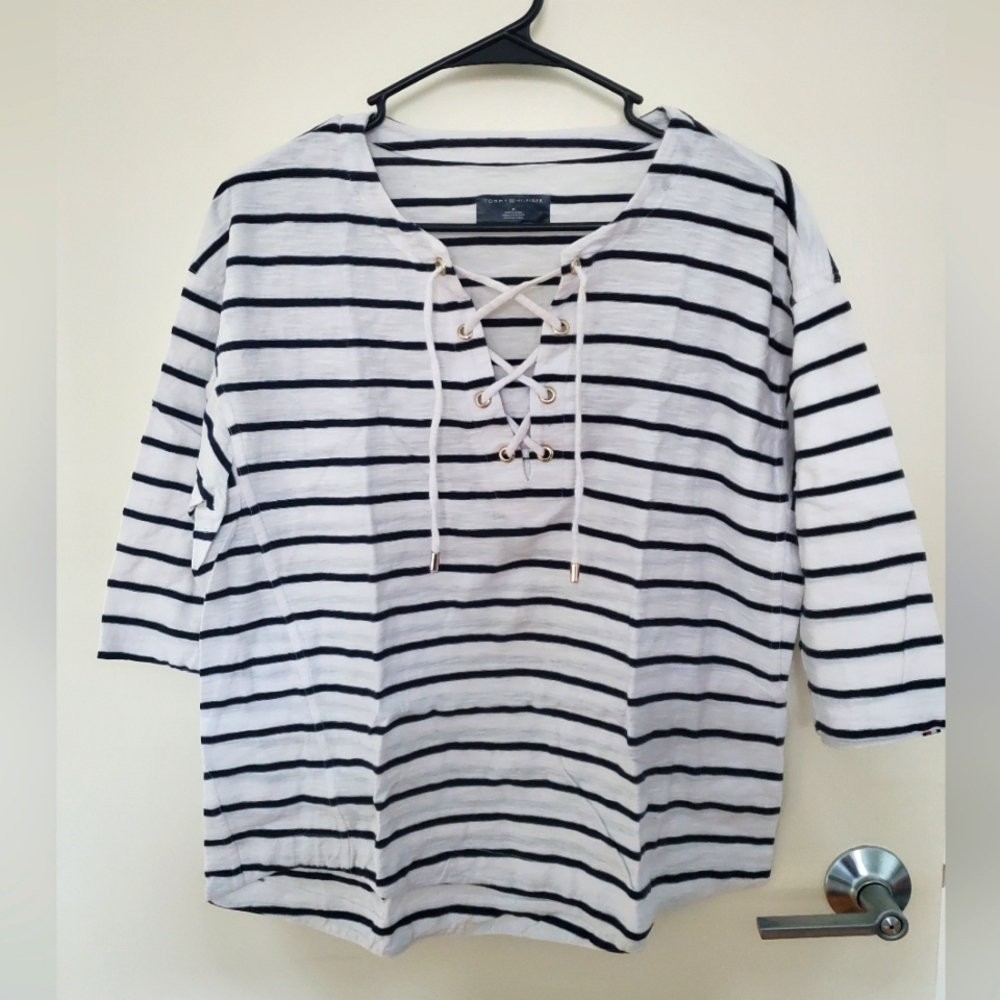 Tommy Hilfiger Women's M Striped Shirt